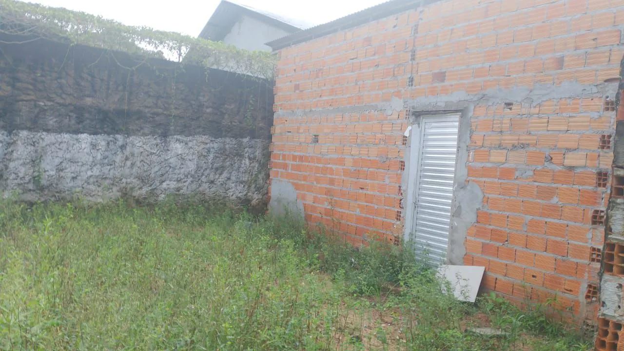Vendo casa no Conj. Tenoné 
