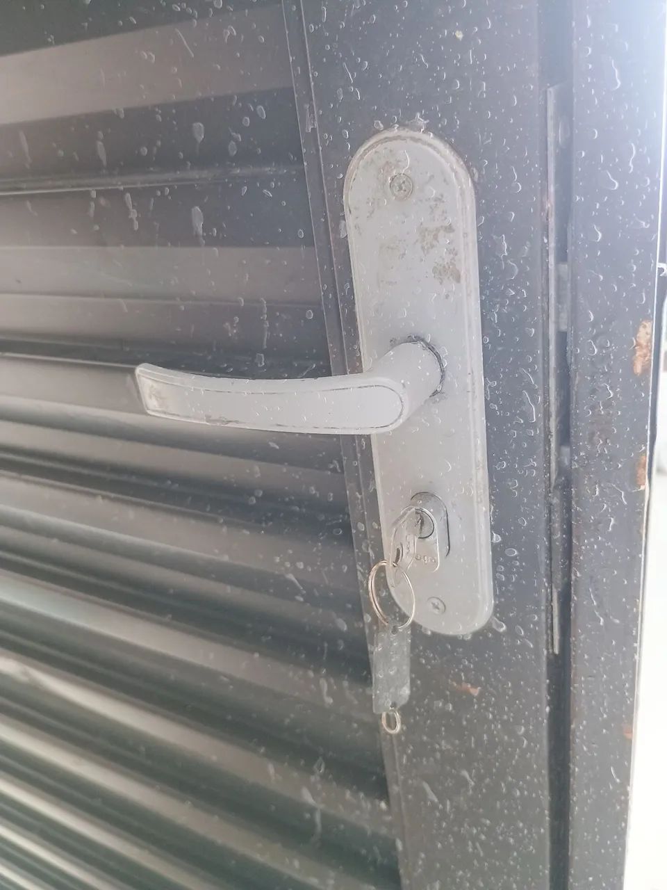 Porta ABRE PARA A ESQUERDA 200$ - Foto 5