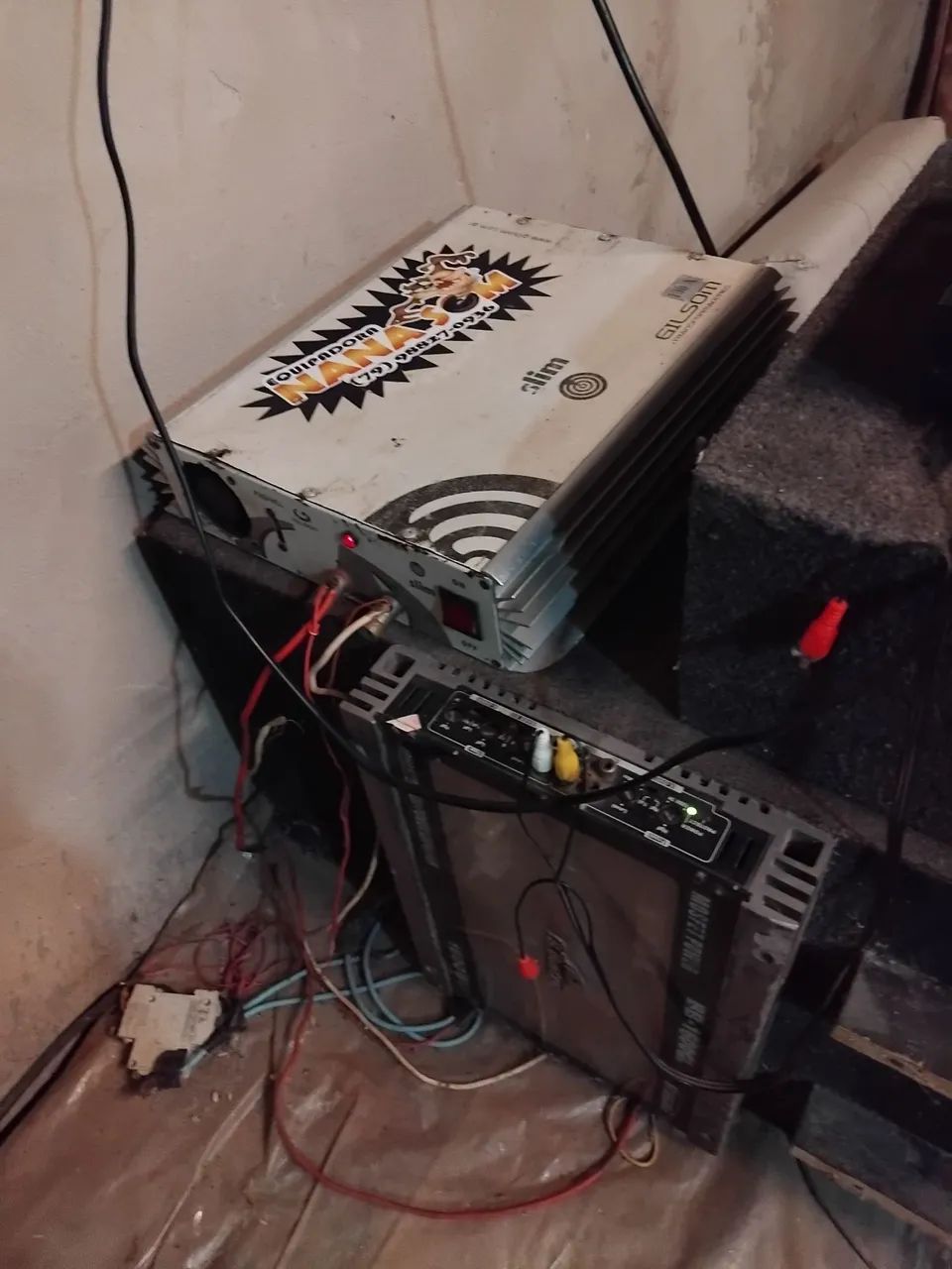 Vende um som de mala de carro