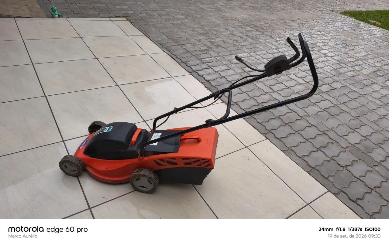 Máquina de cortar grama Tramontina  - Foto 4