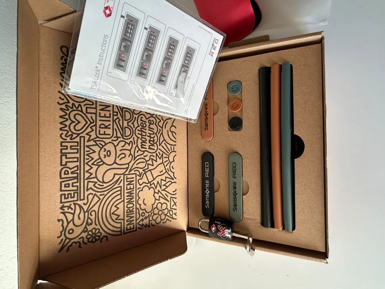 Mala de Viagem Samsonite RED Preta - Com Kit de Personalização e Cadeado TSA - Foto 4