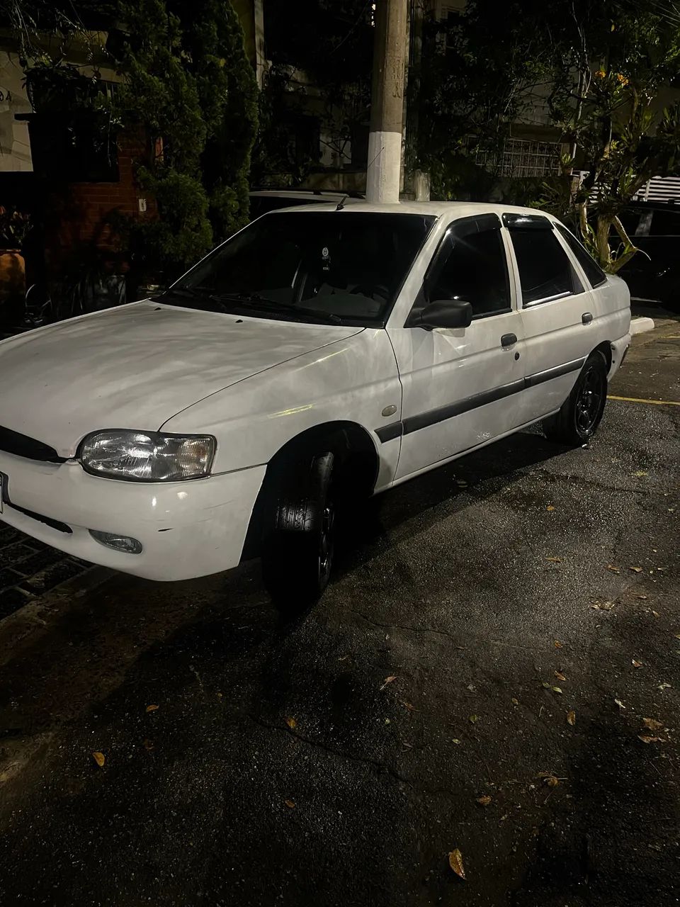 Ford Escort GL 1.8i 16V 4P 1997