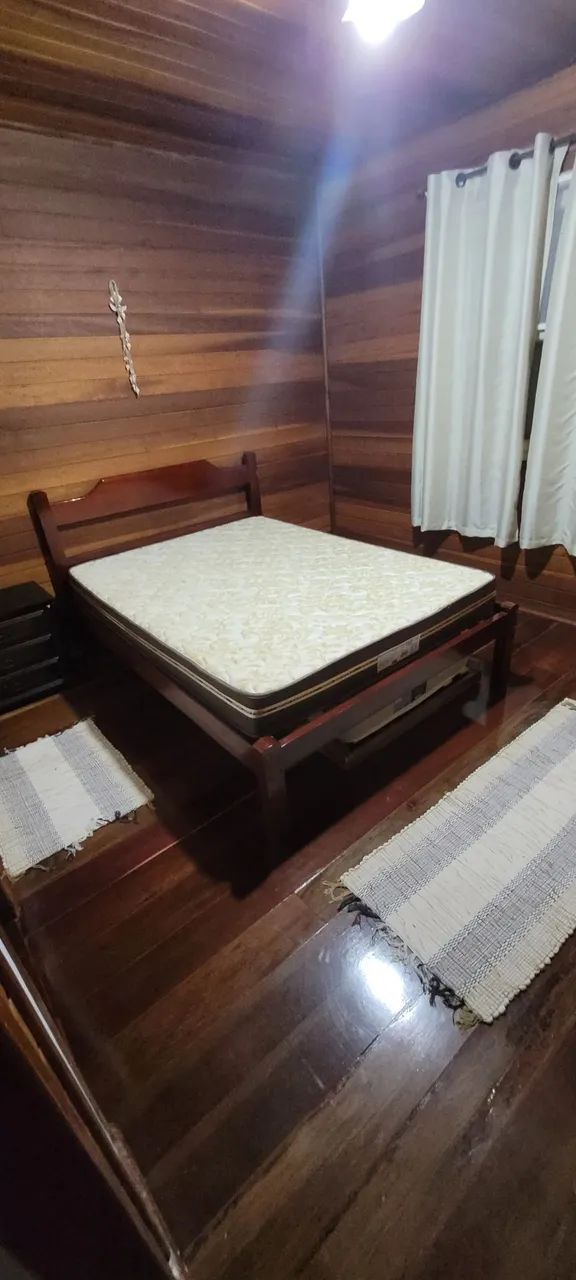 Vende-se Cama de Casal