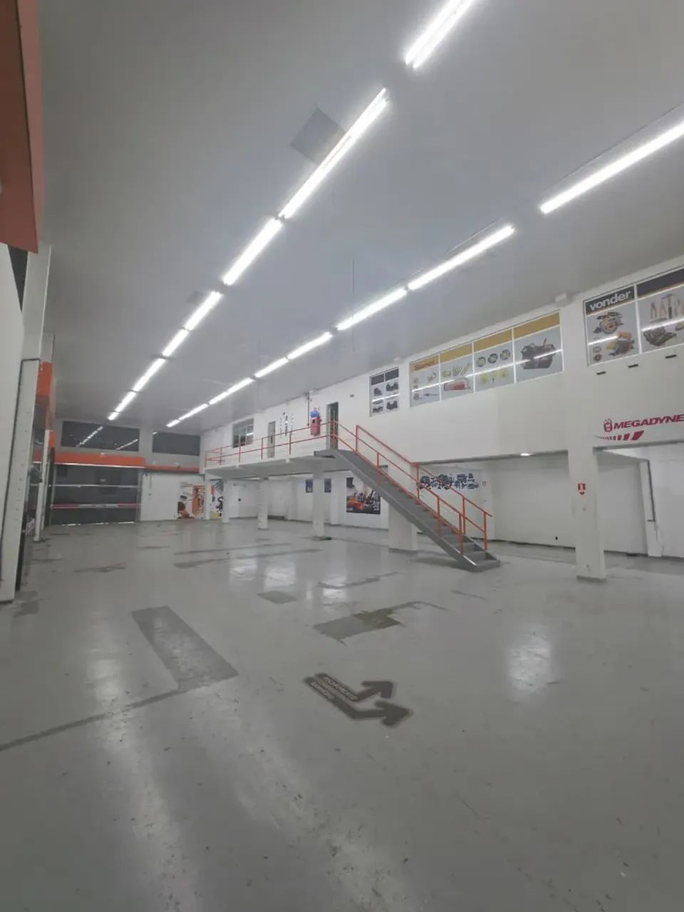 Cachoeirinha / Prédio Comercial / 9 8 1 0 6 3 2 3 1 - Foto 3