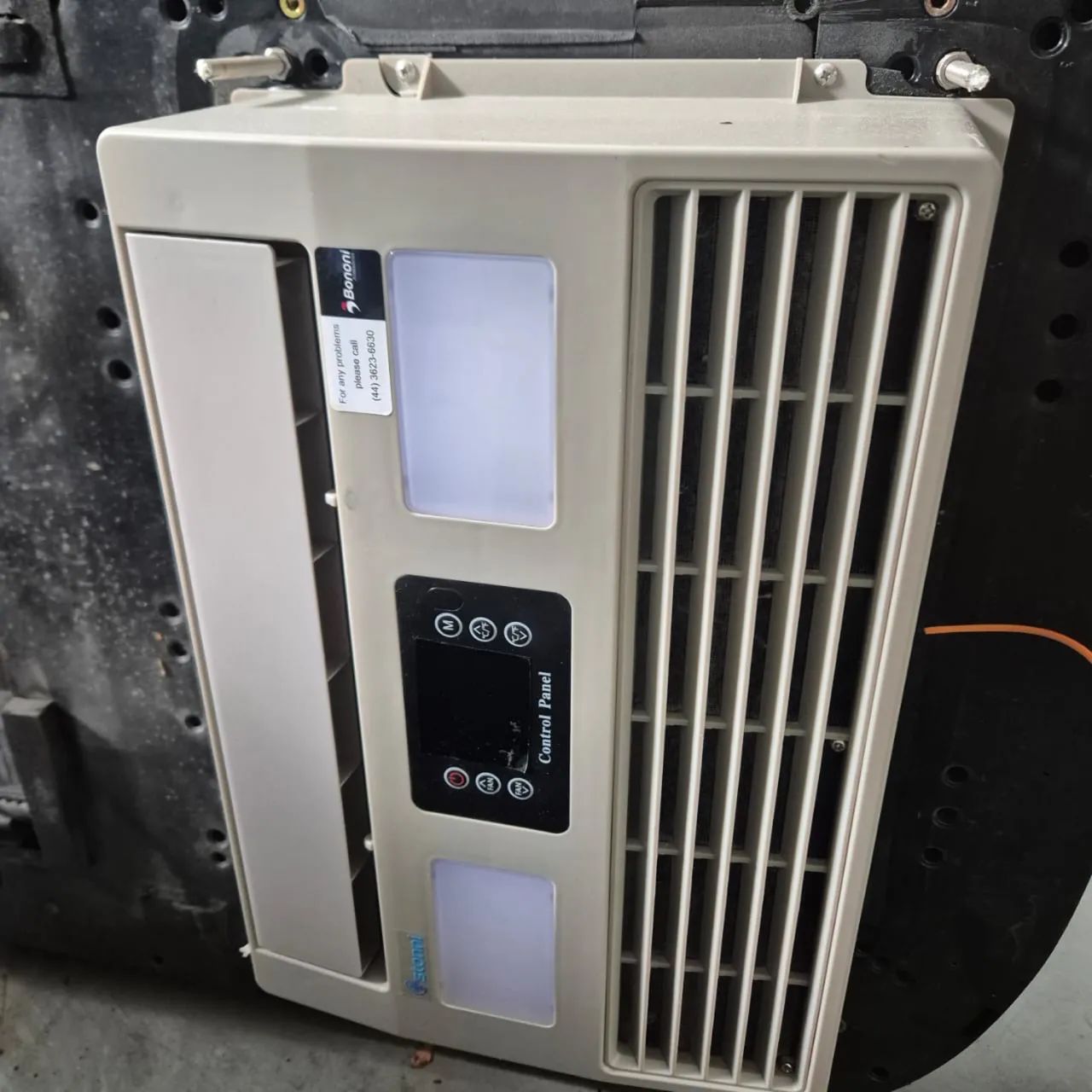Ar 12 v Motorhome 