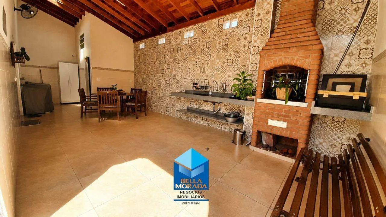 Casa à venda no Jardim Caieiras