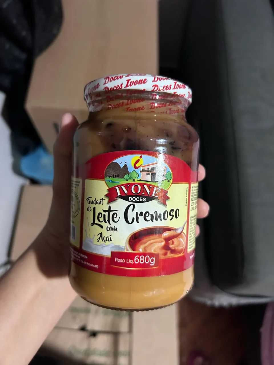 Vendo caixa com 15 unidade de doce de leite com açaí 680gr 