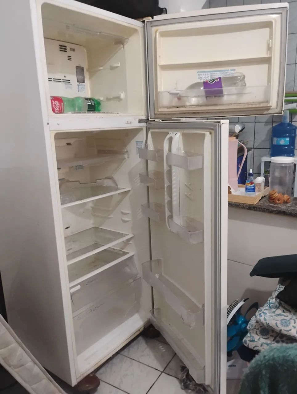 Geladeira 220 v