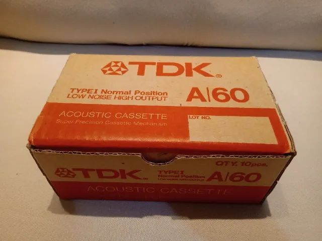 Caixa com 10 fitas cassetes TDK lacradas - Foto 3