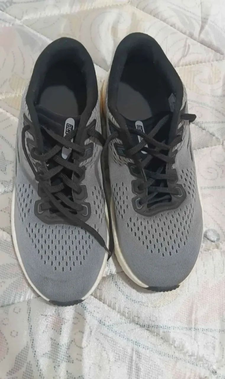 Tenis esportivo - Foto 2
