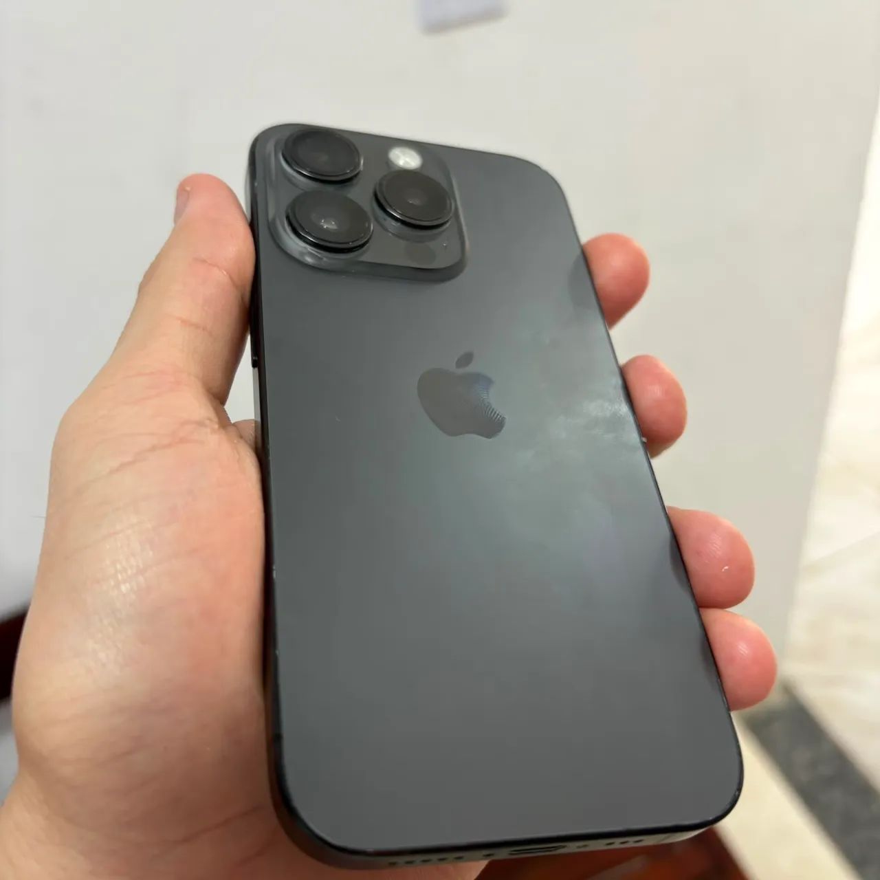 iPhone 15 pro - Foto 2