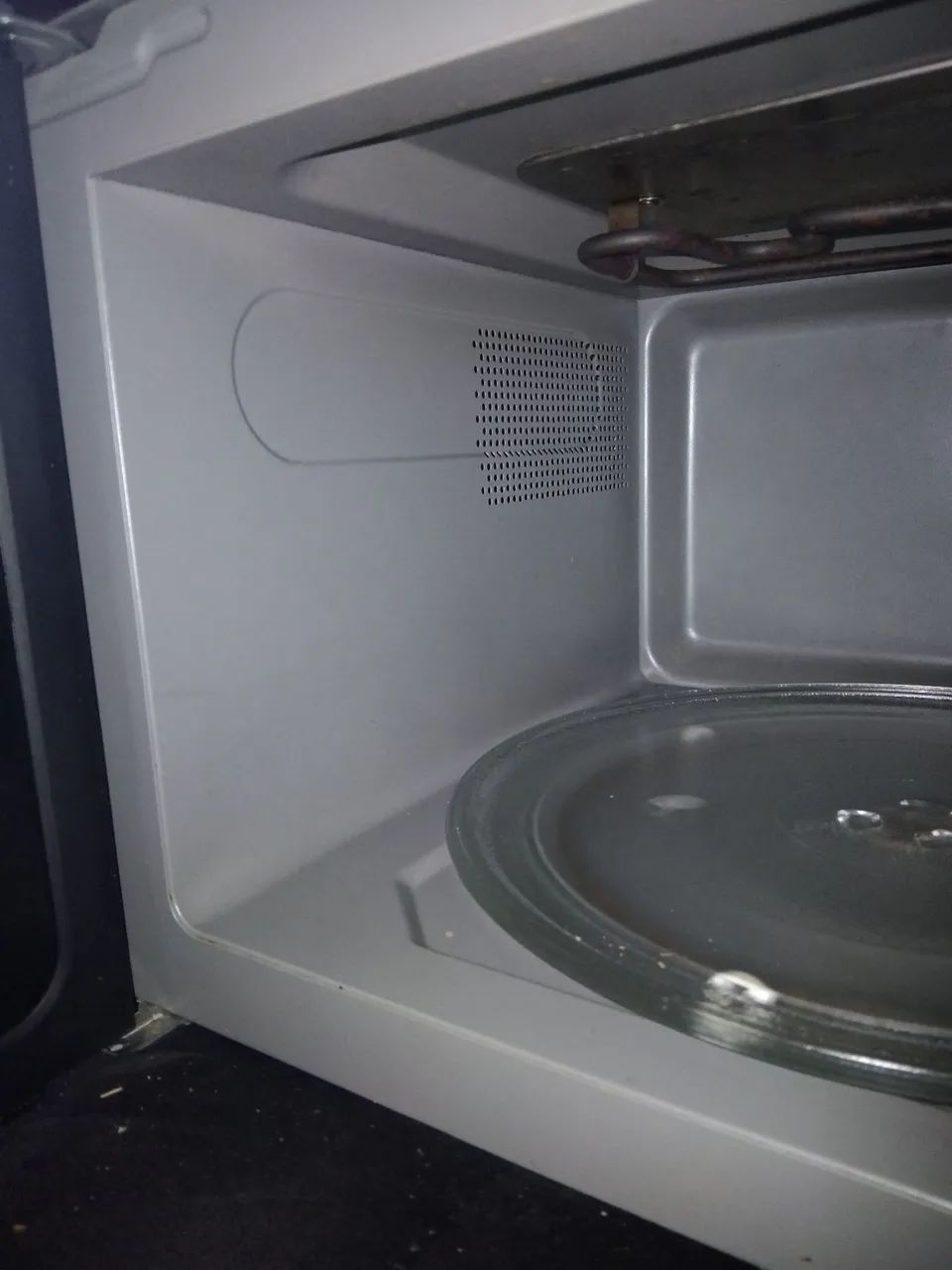 Micro-ondas Brastemp espelhado. - Foto 2