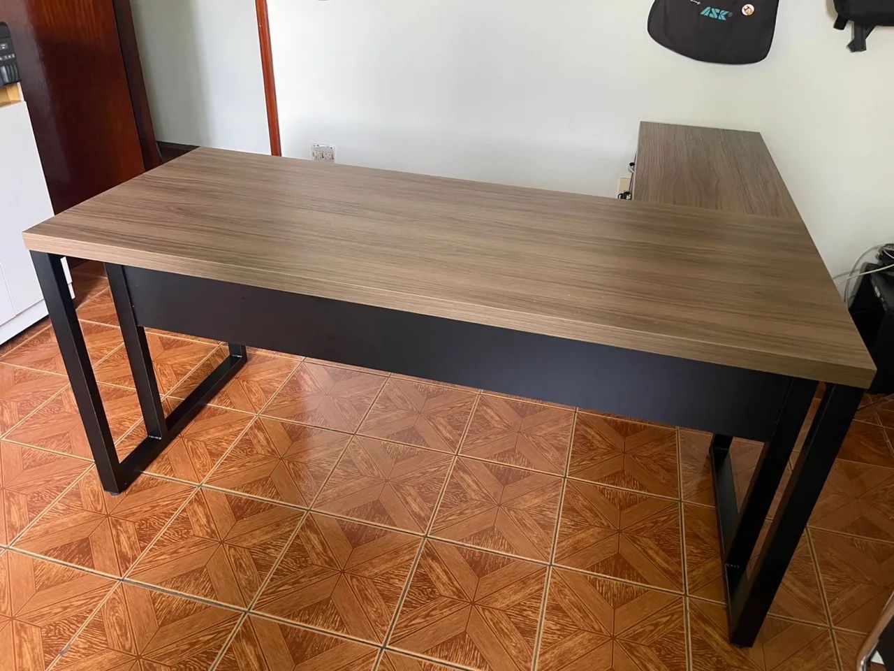 MESA DE ESCRITORIO COM GAVETAS LOJA IKONOFFICE  - Foto 2