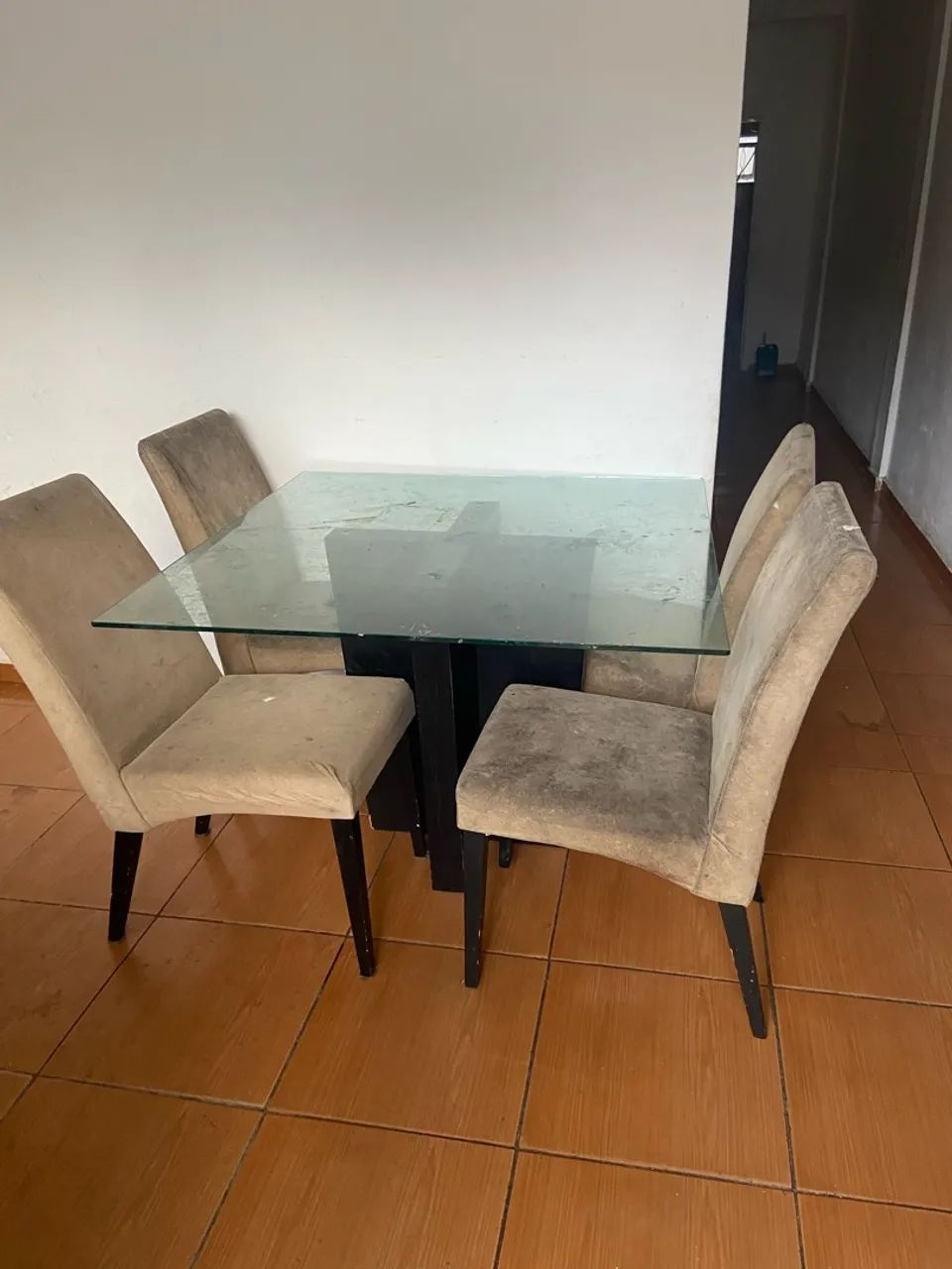 Mesa com tampa de vidro  - Foto 4