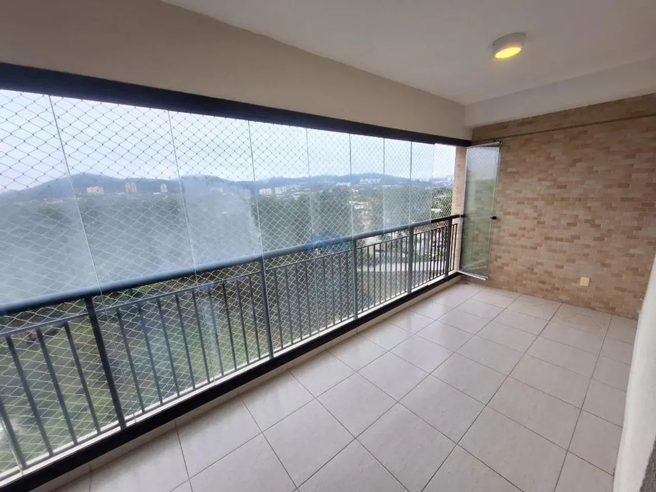 Apartamento de 144 m²  3 Suítes | Andar Alto - Foto 2