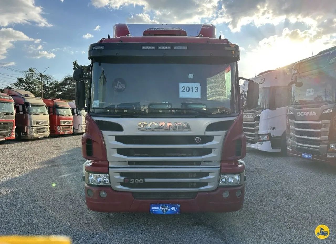 SCANIA P-360 4X2 2013/2013<br>MANUAL<br>SUSPENSÃO A AR - Foto 2