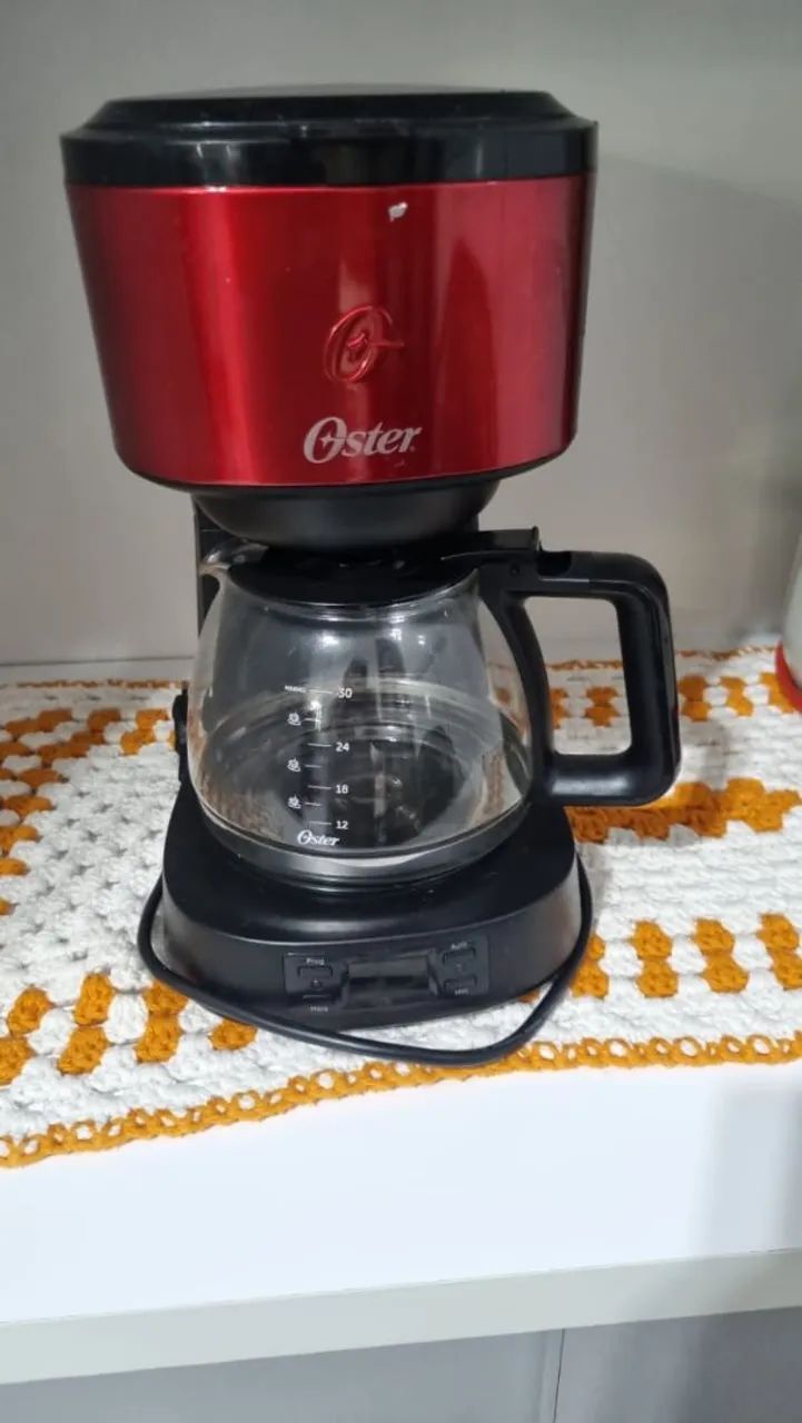 Cafeteira elétrica programável Oster 