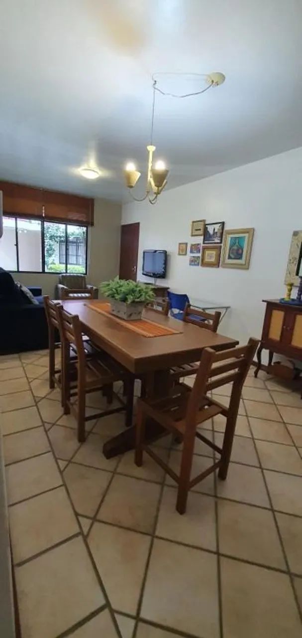 Casa/sobrado p alugar 300 m mar Ingleses