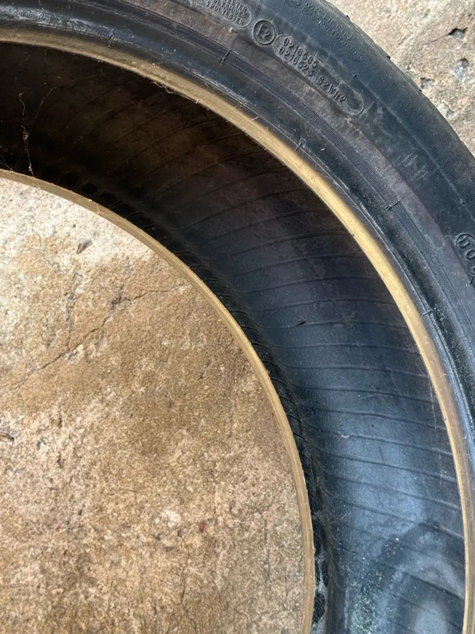Pneu  michelin 216/50/17 - Foto 5
