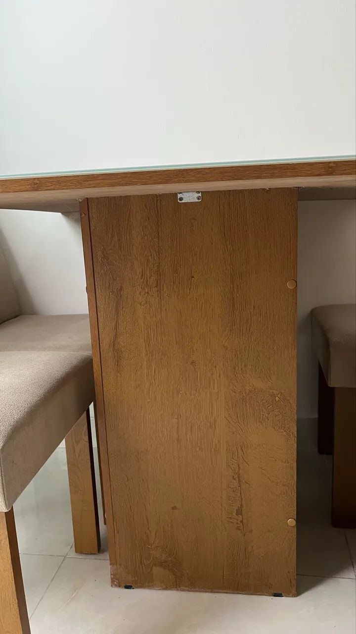 VENDO MESA DE JANTAR  - 4 cadeiras - Foto 3