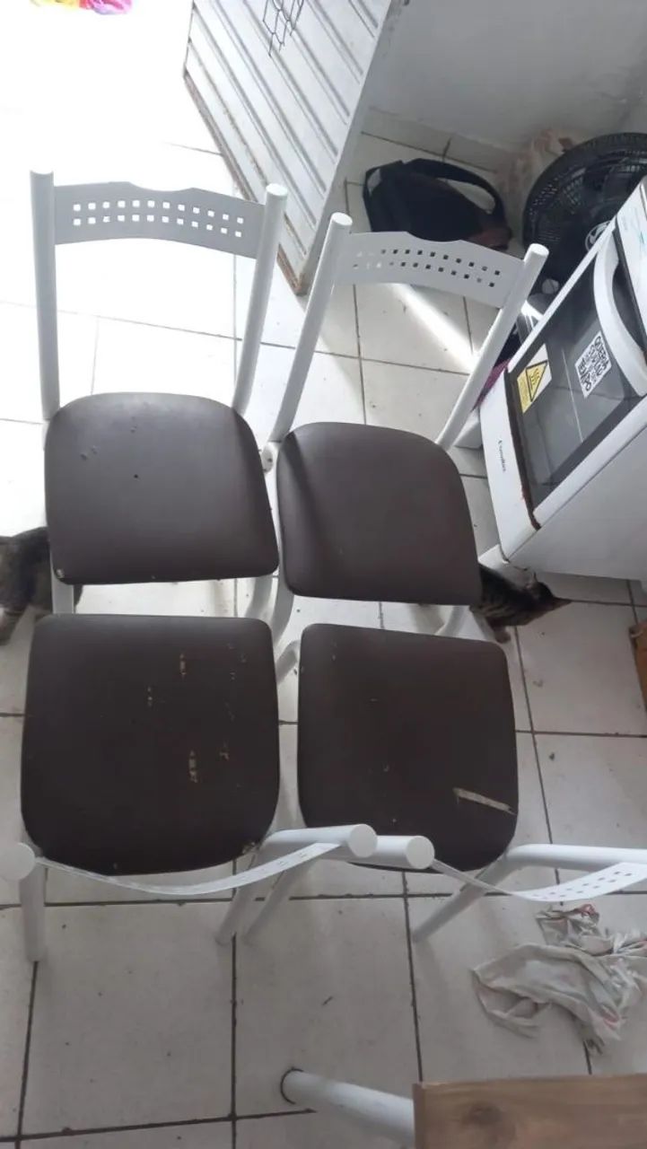 Mesa 4 cadeiras