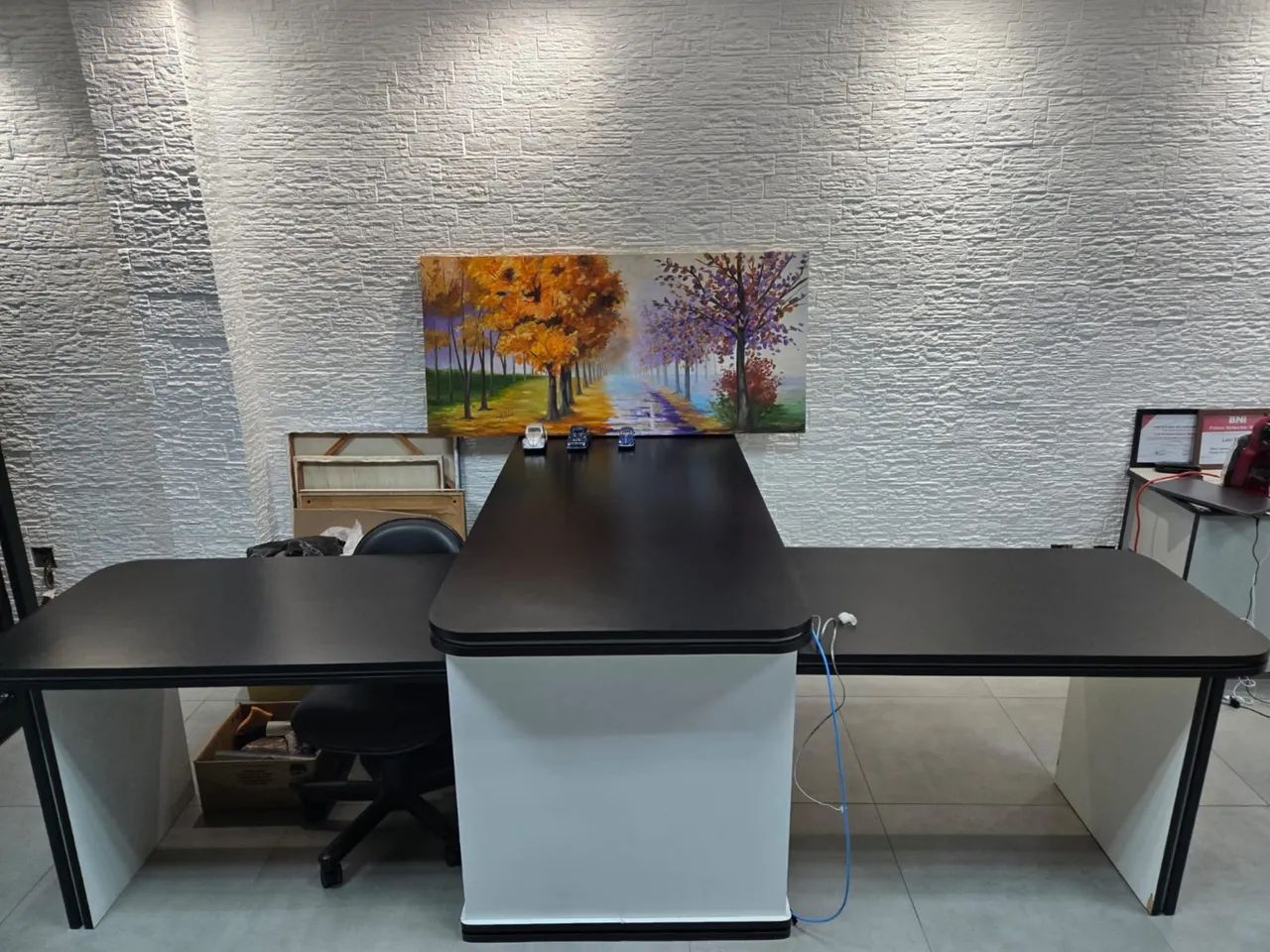 Mesa escritório com armário  - Foto 2
