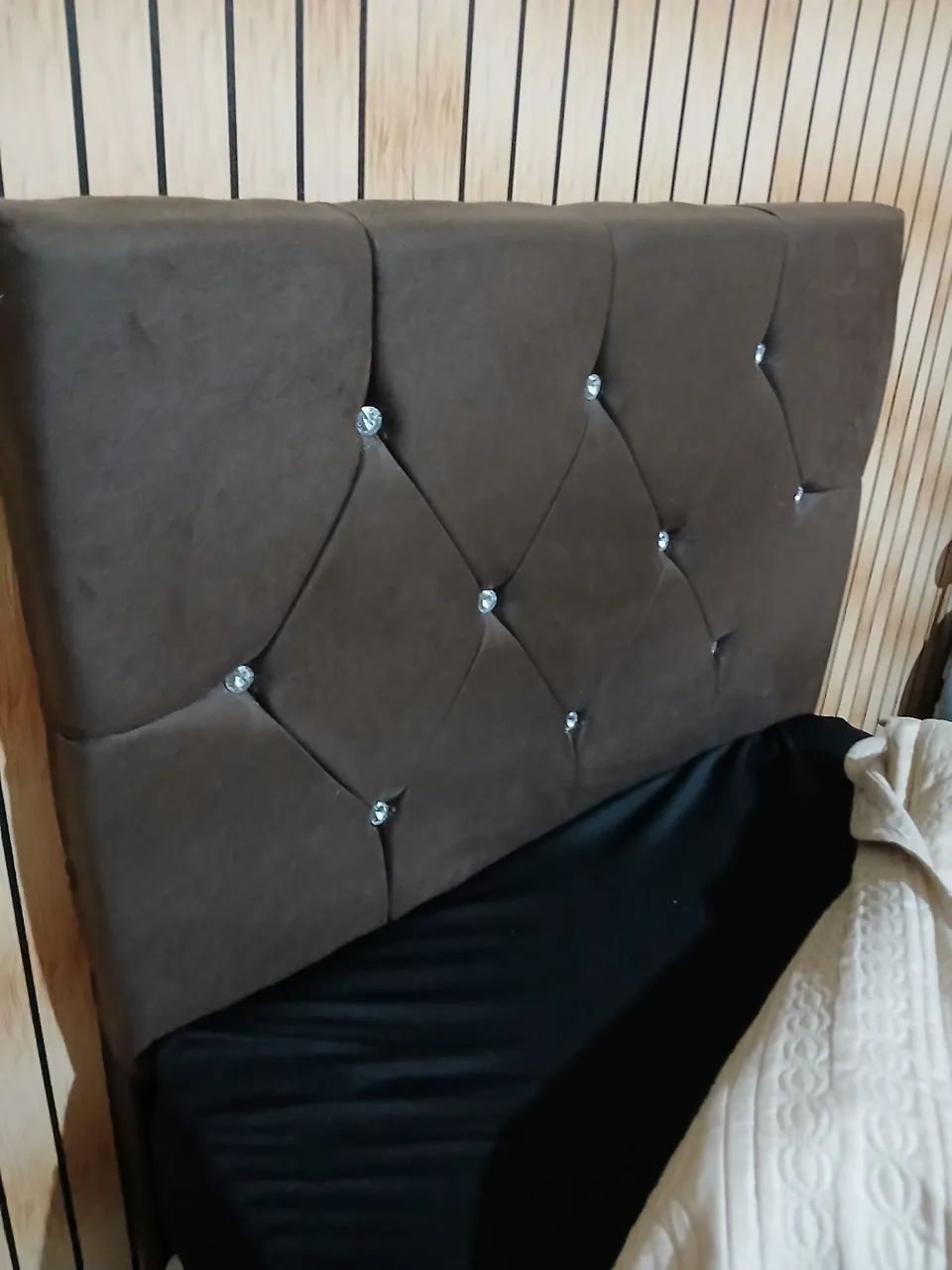 Cama box solteiro com colchão de molas ensacadas e  cabeceira e duas saias - Foto 5