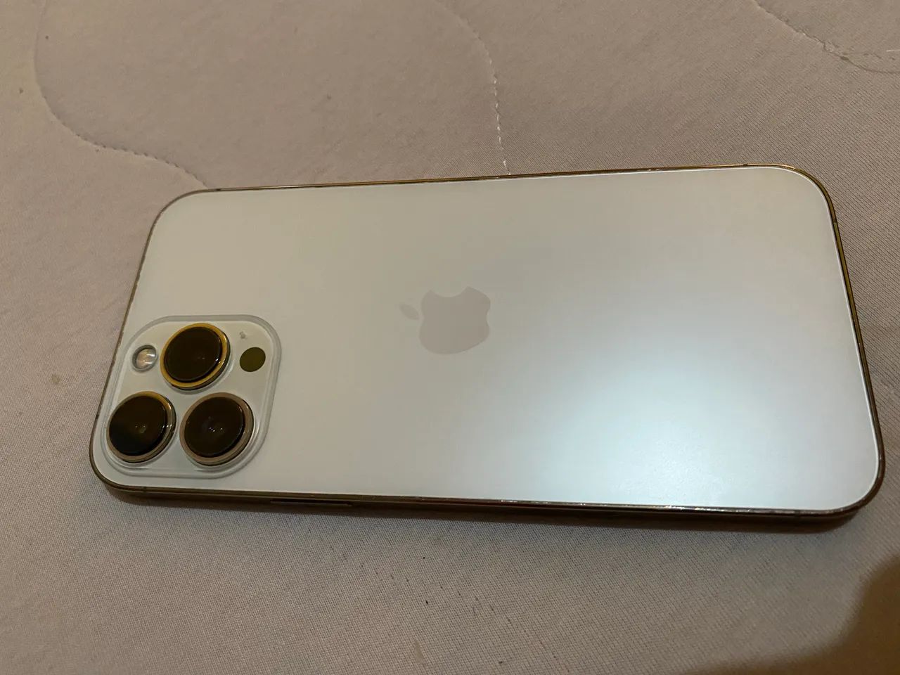iPhone 13 Pro Max 128gb, dourado  - Foto 3