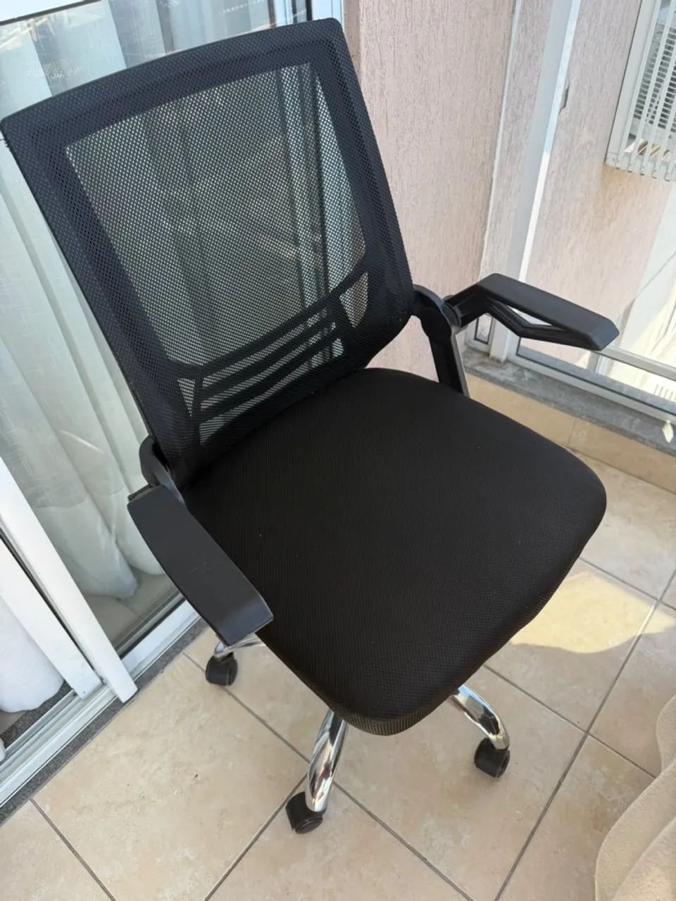 CADEIRA DE ESCRITÓRIO ÓTIMO ESTADO - Foto 2