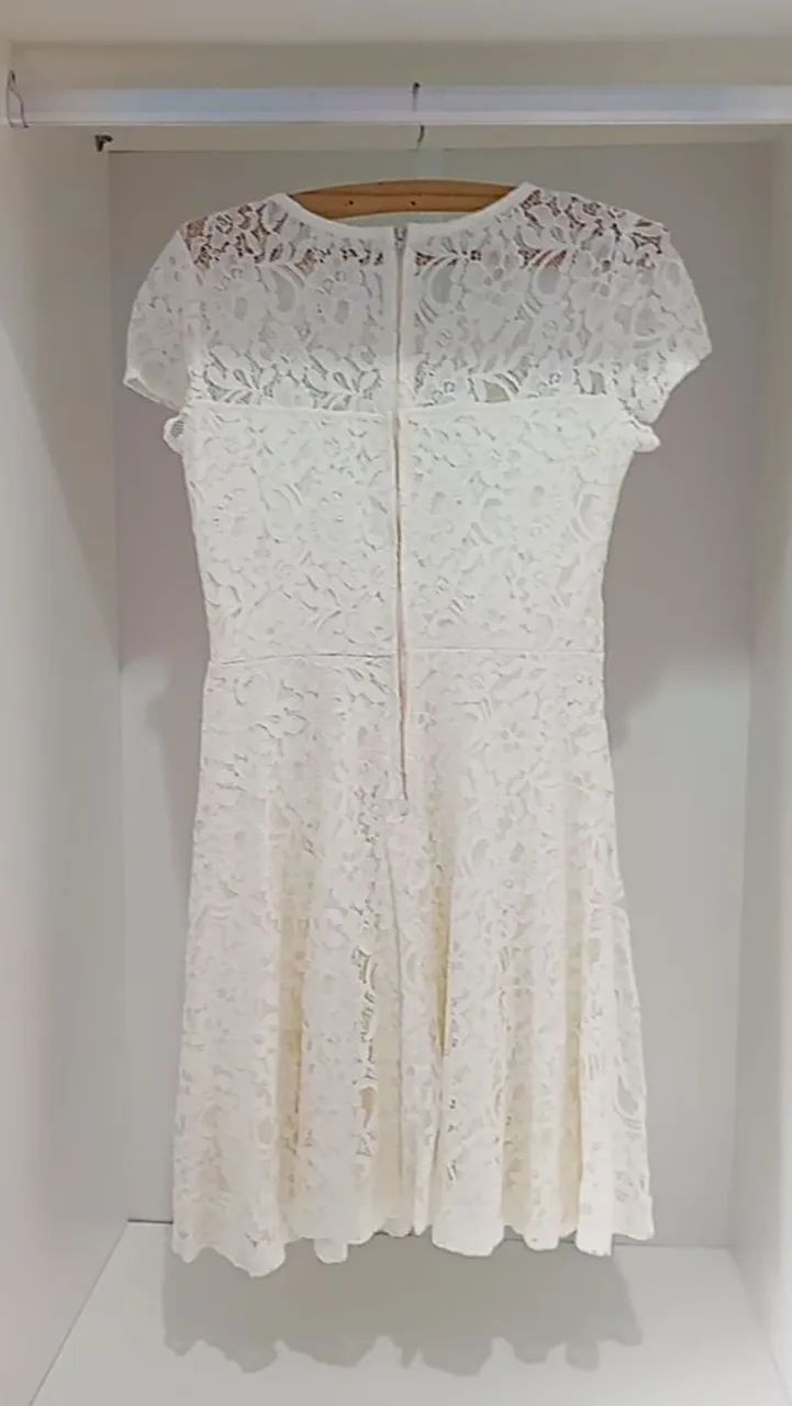 Vestido branco de renda  - Foto 2