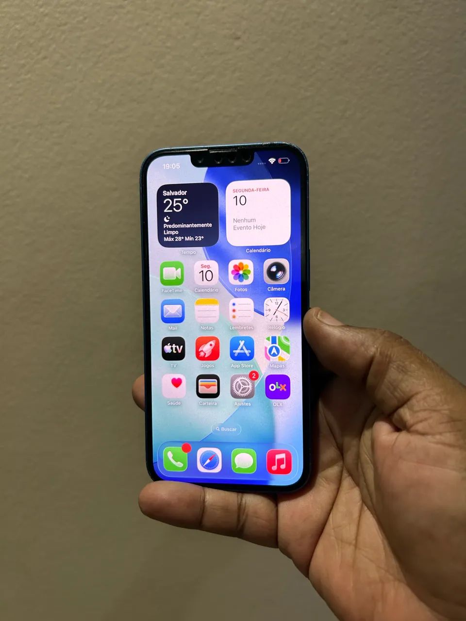 iPhone 13 