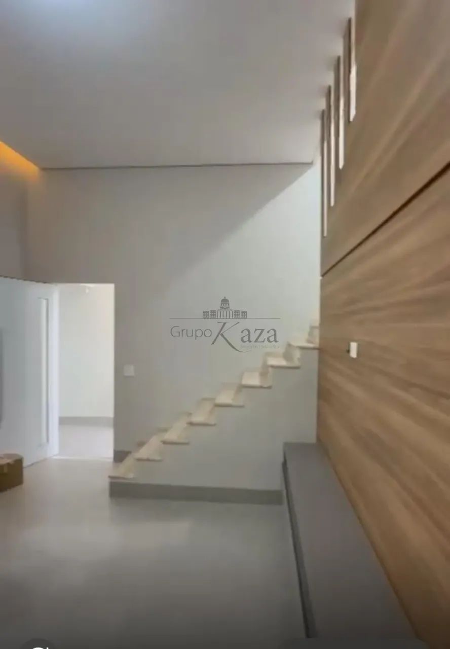 Oportunidade - Casa Sobrado - Residencial De Ville - 3 Dormitórios - 150m². - Foto 2