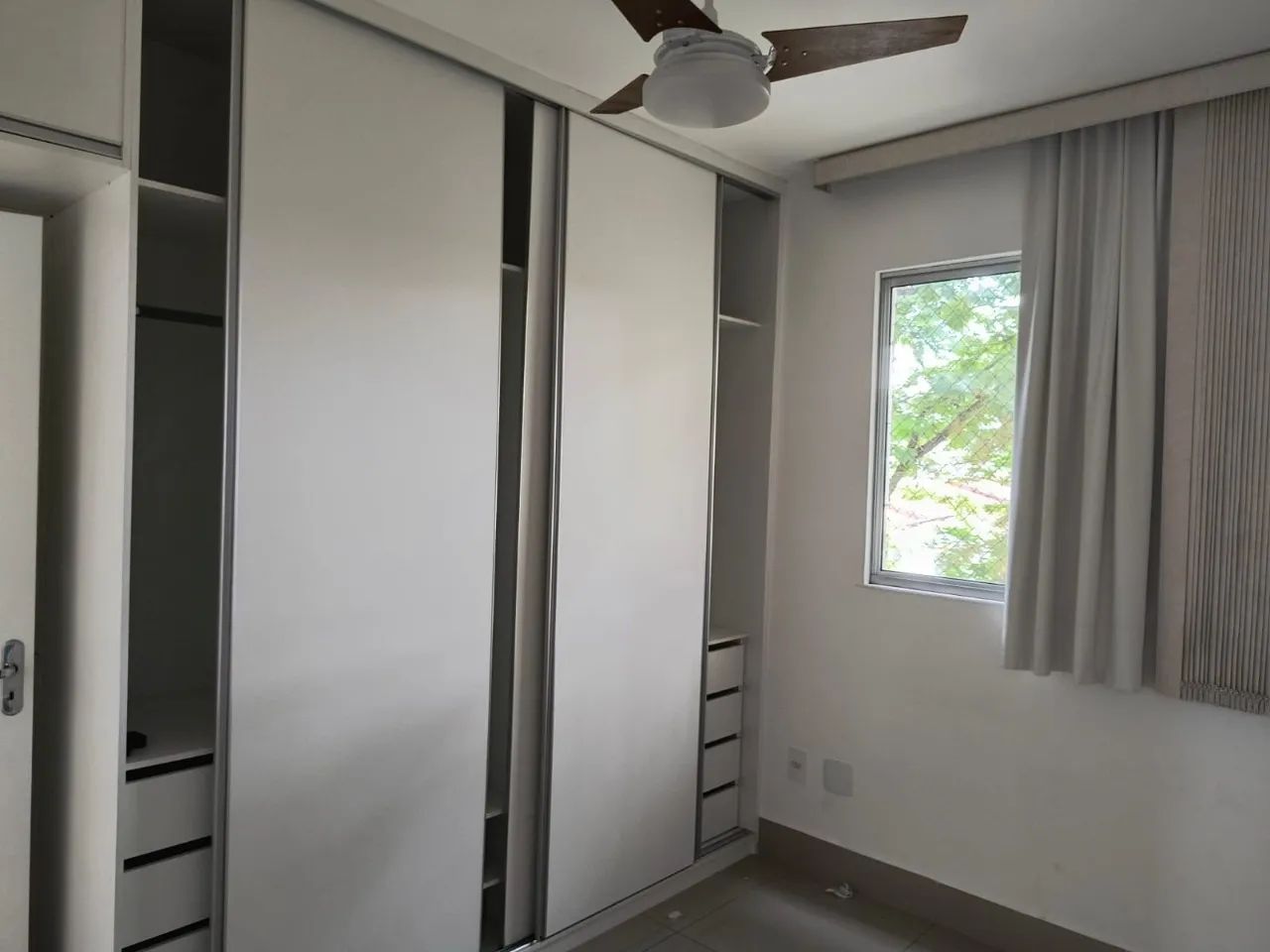 Apartamento de 3 quartos c/ suite, varanda e 2 vgs - Foto 4