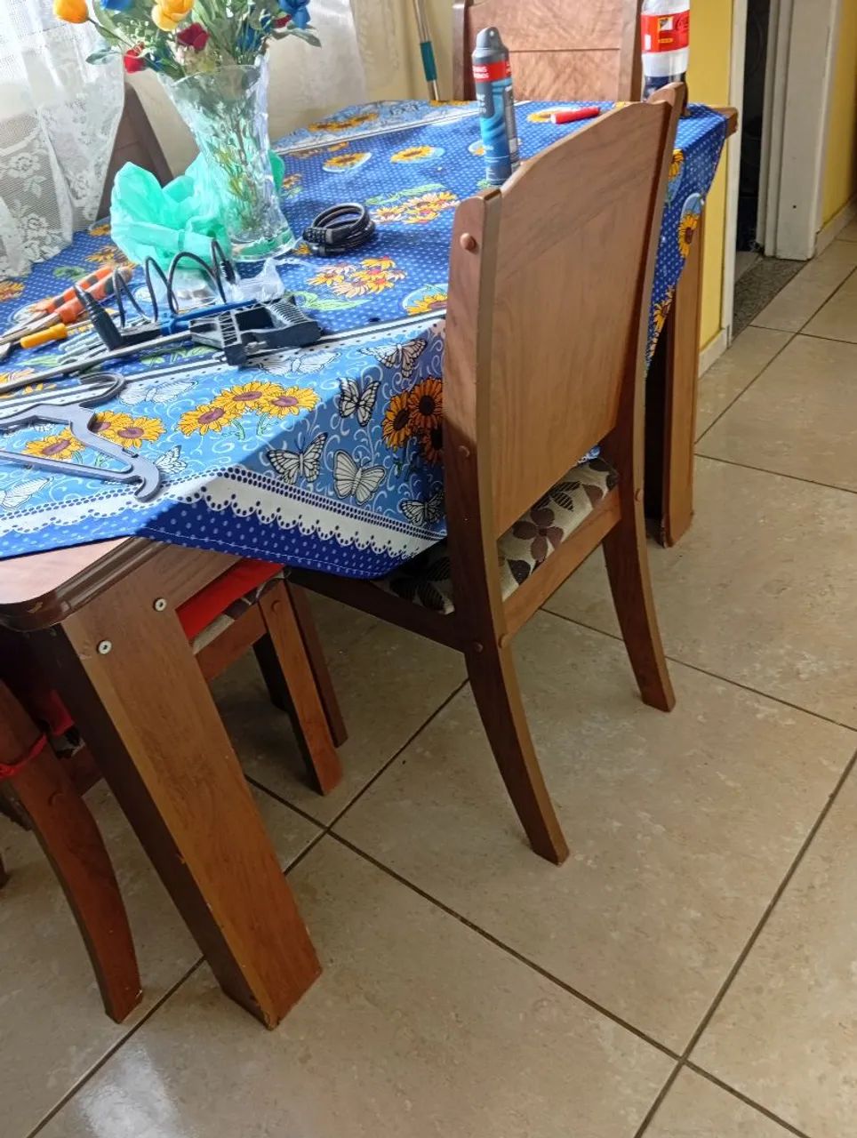 Vendo mesa 05 cadeiras  - Foto 2