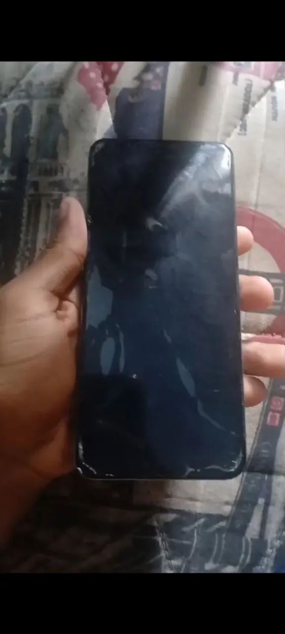 Redmi note 12 128gb 4 ram apenas com  a tela trincada  - Foto 3
