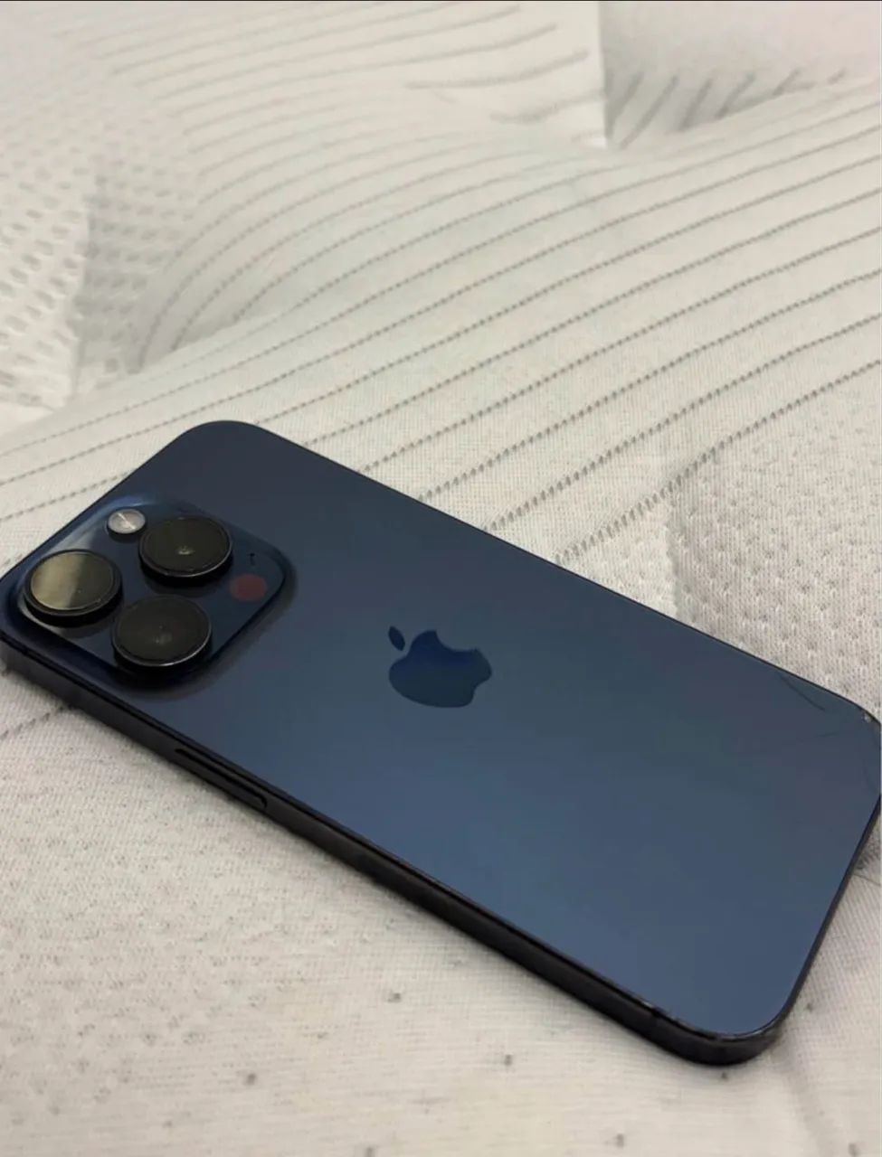 iPhone 15 PRO - Foto 4