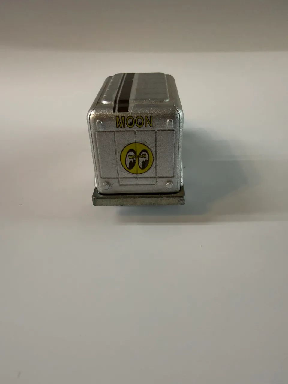Hot wheels 49 Ford C.O.E custom com pneu de borracha mooneyes - Foto 4