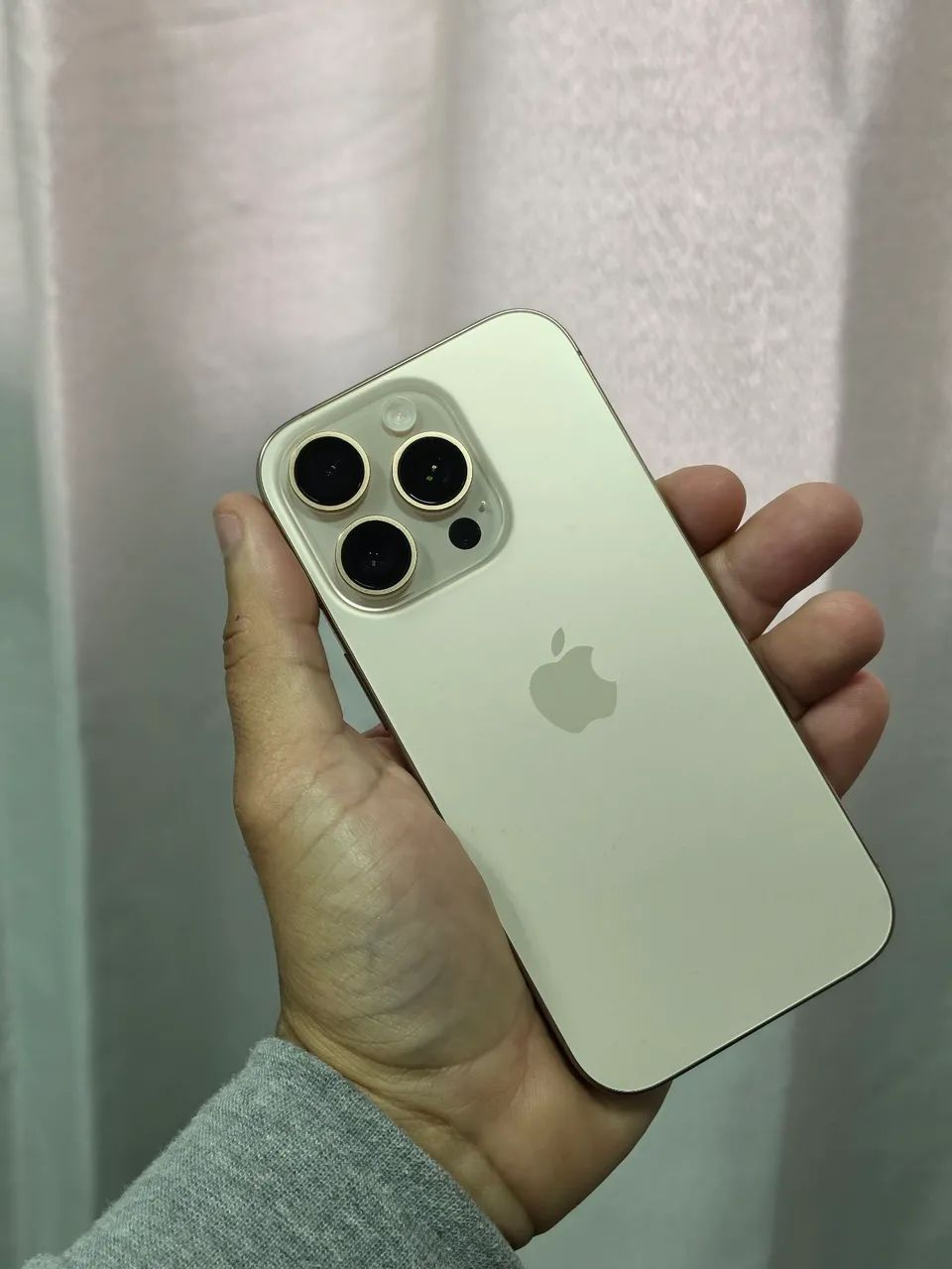 IPHONE 16 PRO IMPECÁVEL 