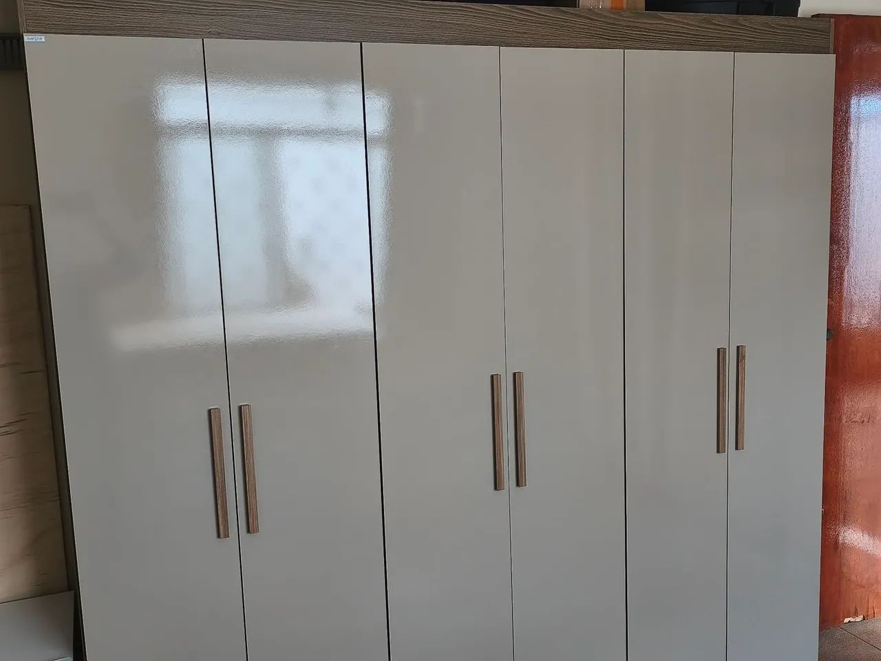 Guarda roupa casal Bartira 6 portas 