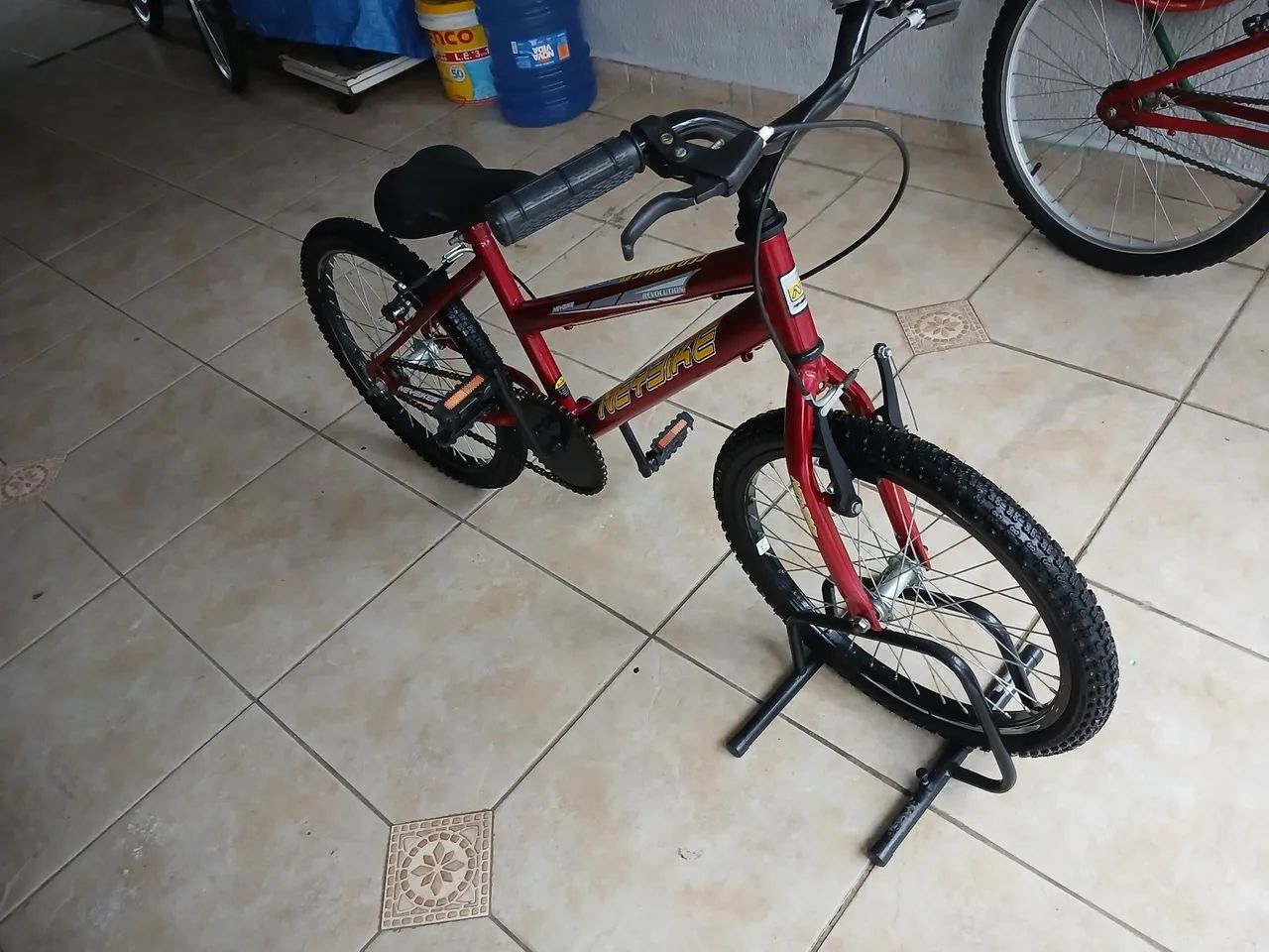Linda bicicleta aro 20 semi nova