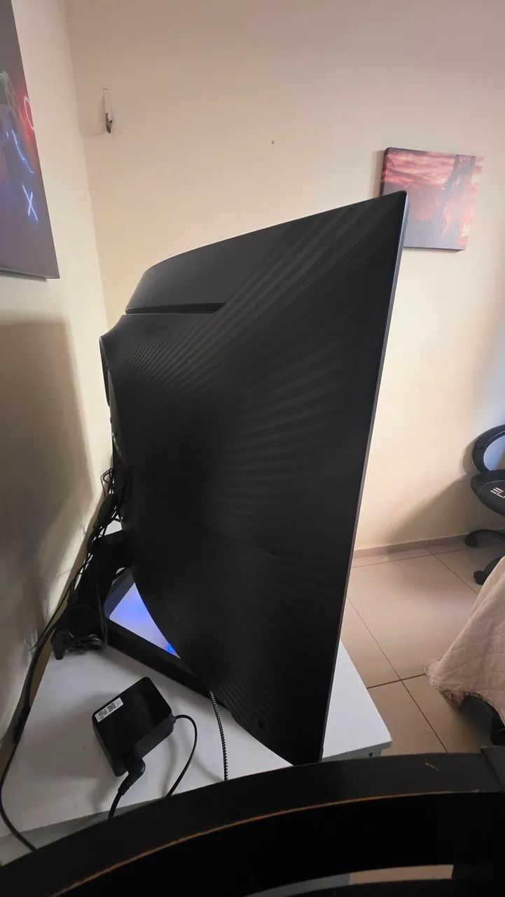 Monitor 32 QHD Samsung Odyssey  - Foto 2