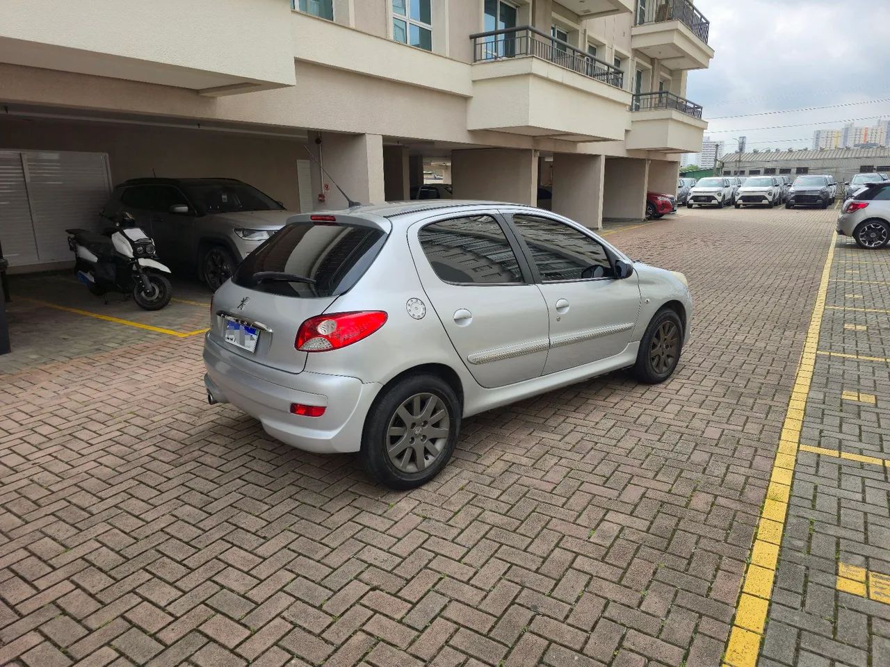 Peugeot 207 XS 1.6 Flex 16V 5p, foto 5 de 11