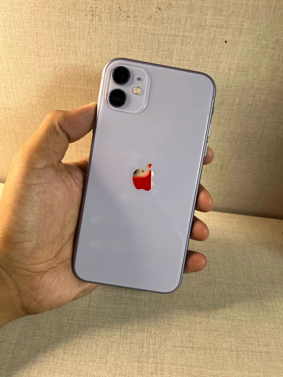 IPhone 11 lilás 