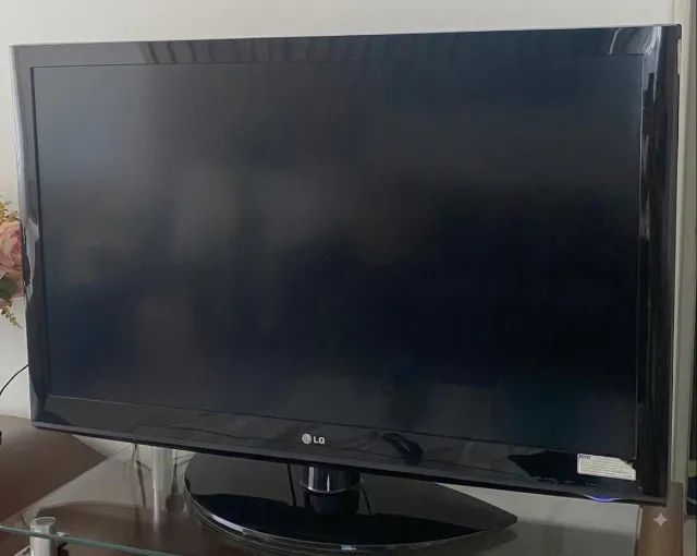 Vendo TV 42 polegadas LG.