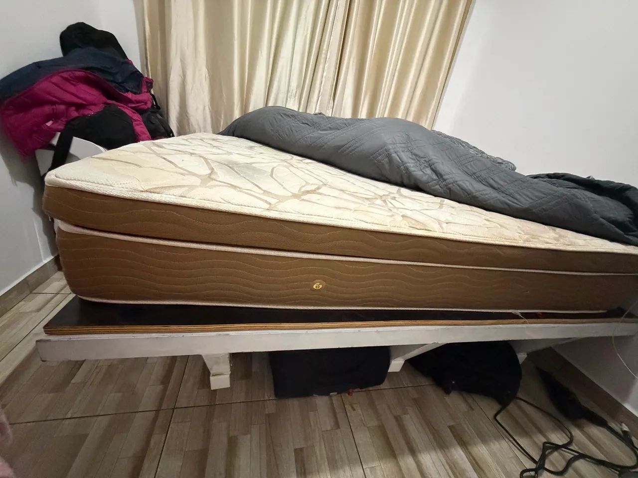 LINDA CAMA DE FERRO VINTAGE + COLCHÃO ?  - Foto 4