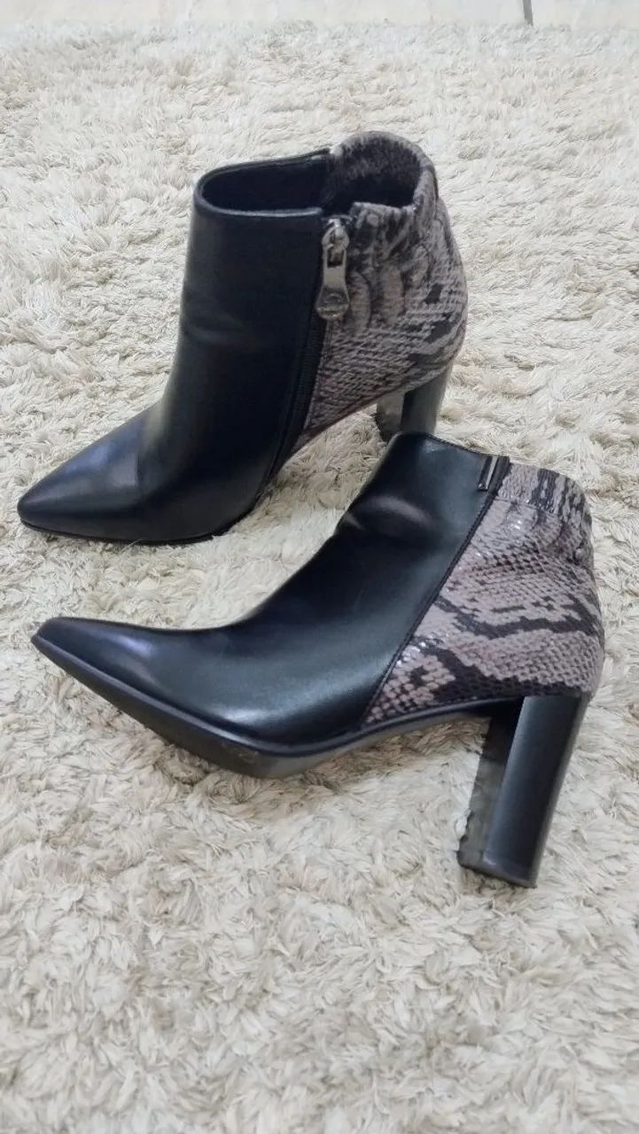 Bota de couro n. 35