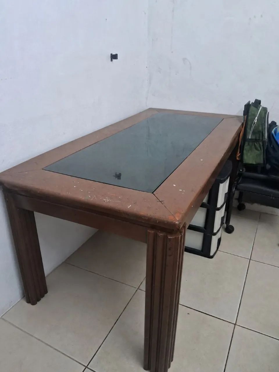 Mesa Madeira com Tampo em Vidro 