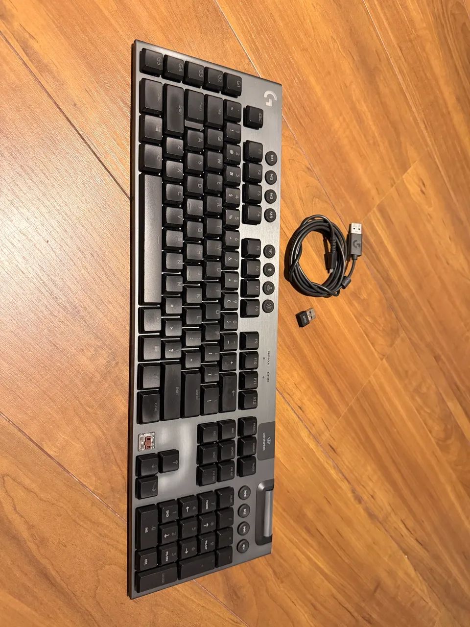Teclado Logitech G915 - Com teclado numérico  - Foto 2