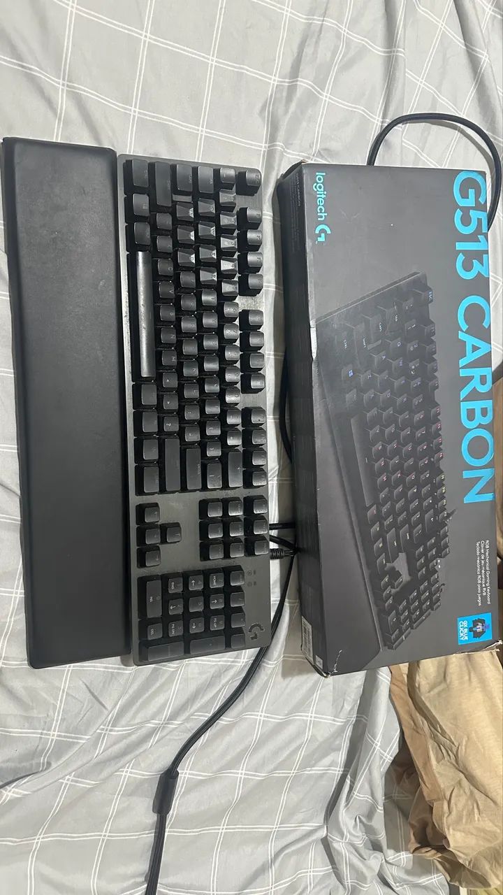 Teclado Logitech Mecânico Carbon G513