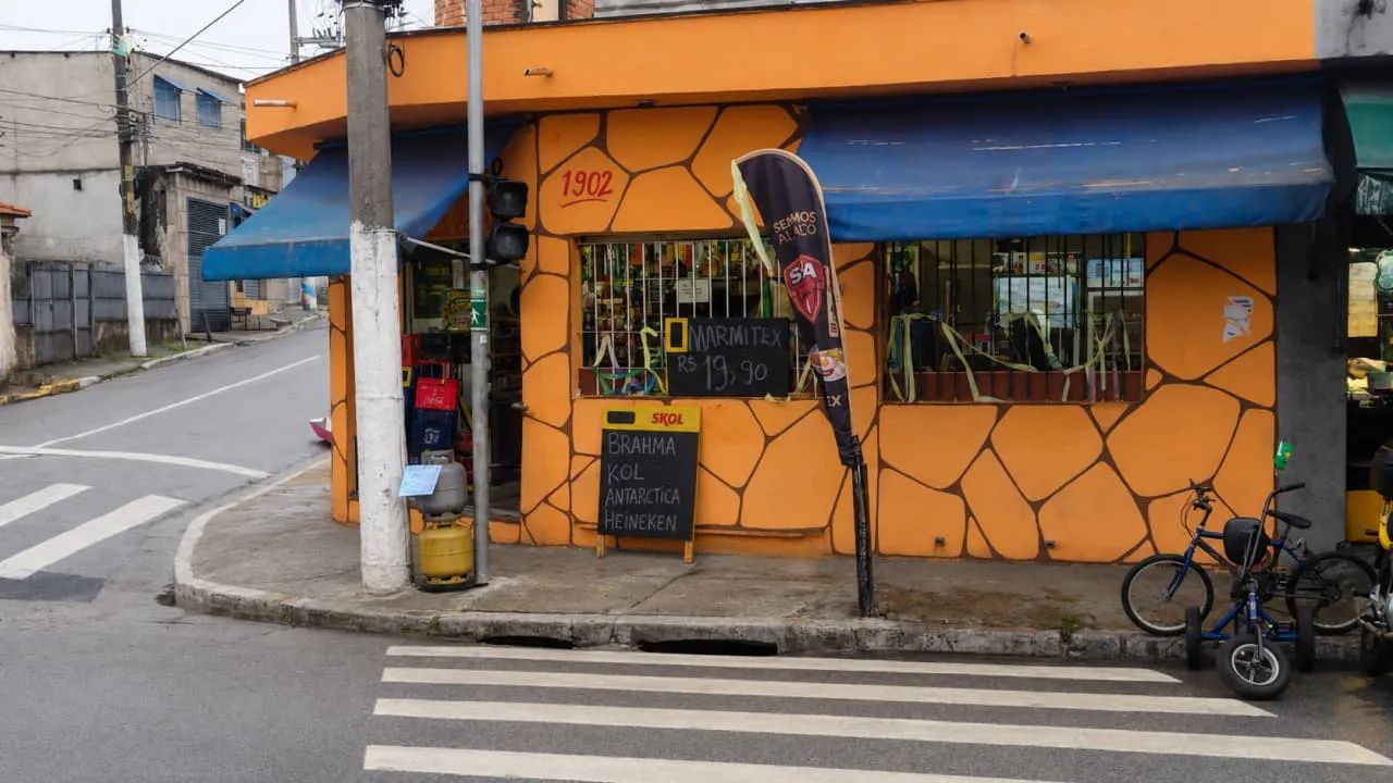 Loja na Avenida Doutor Assis Ribeiro, 1902  30 m²